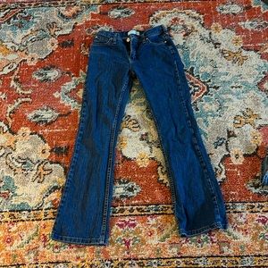 Womens size 2 wrangler bootcut jeans. Dark wash, perfect condition.